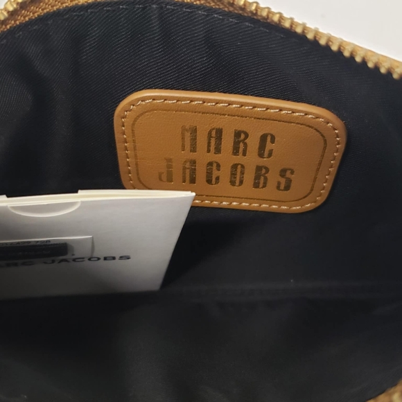 NEW MARC JACOBS THE RETRO LOGO EMBOSSED  LEATHER WRISTLE  Sunflower 5" H x 8" W - Picture 9 of 16